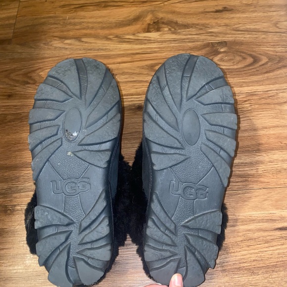 UGG black slippers - Picture 3 of 3